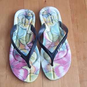 Flip flops